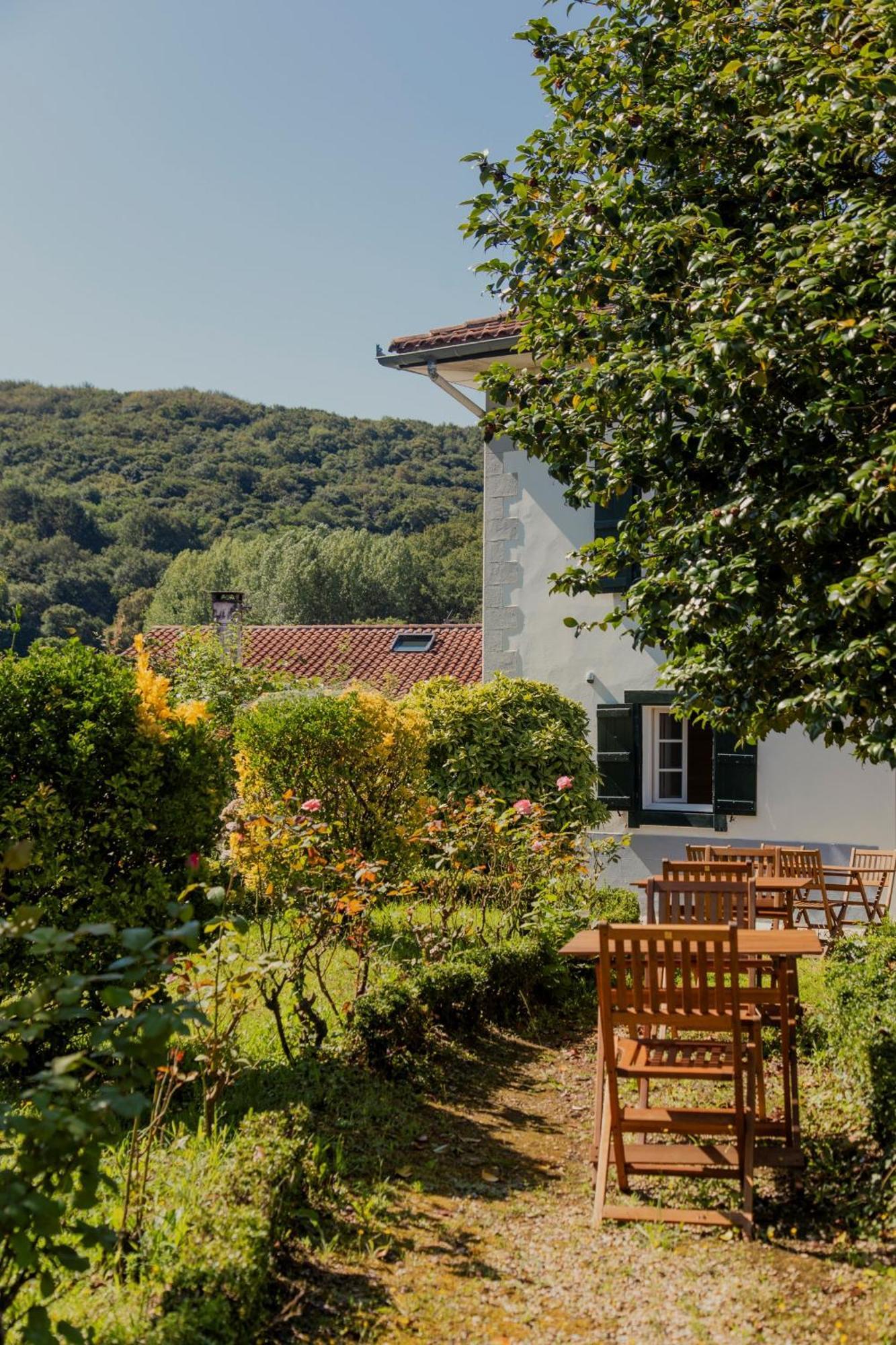 Maison Gamboia, Chambres D'Hotes Au Calme Avec Jardin Hasparren Buitenkant foto